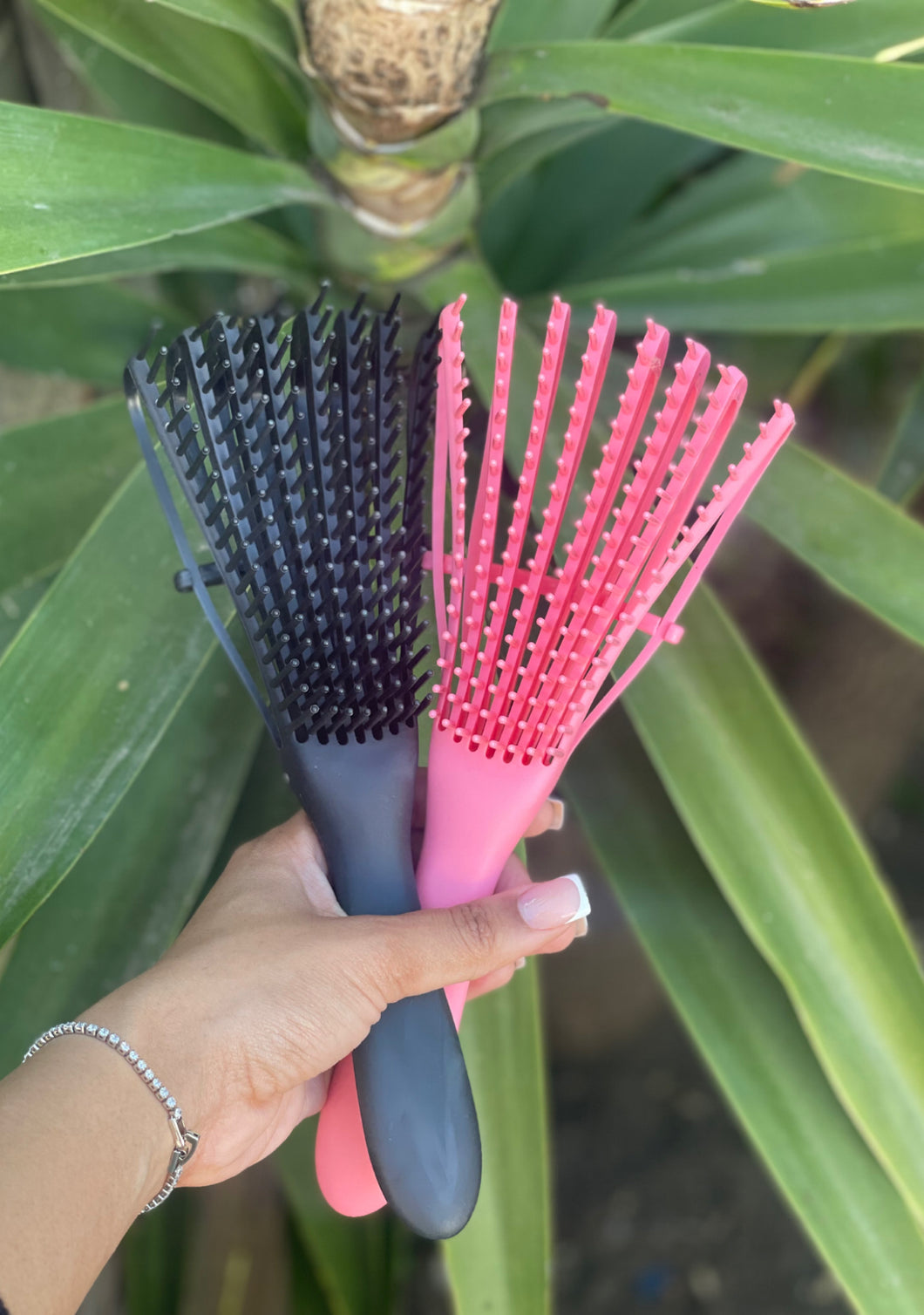 Reign Hair & Skincare Detangling Hair Brush